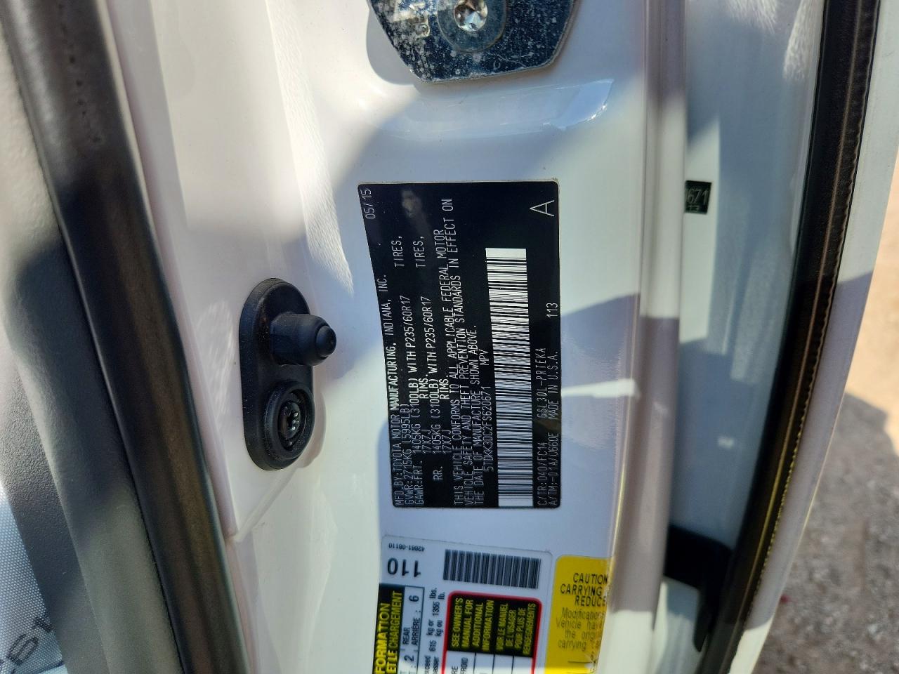 2015 Toyota Sienna Le White vin: 5TDKK3DC2FS620671