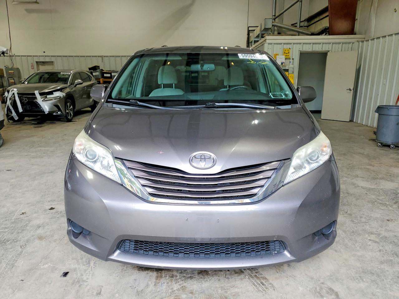 2015 Toyota Sienna Le Tan vin: 5TDKK3DC2FS622968
