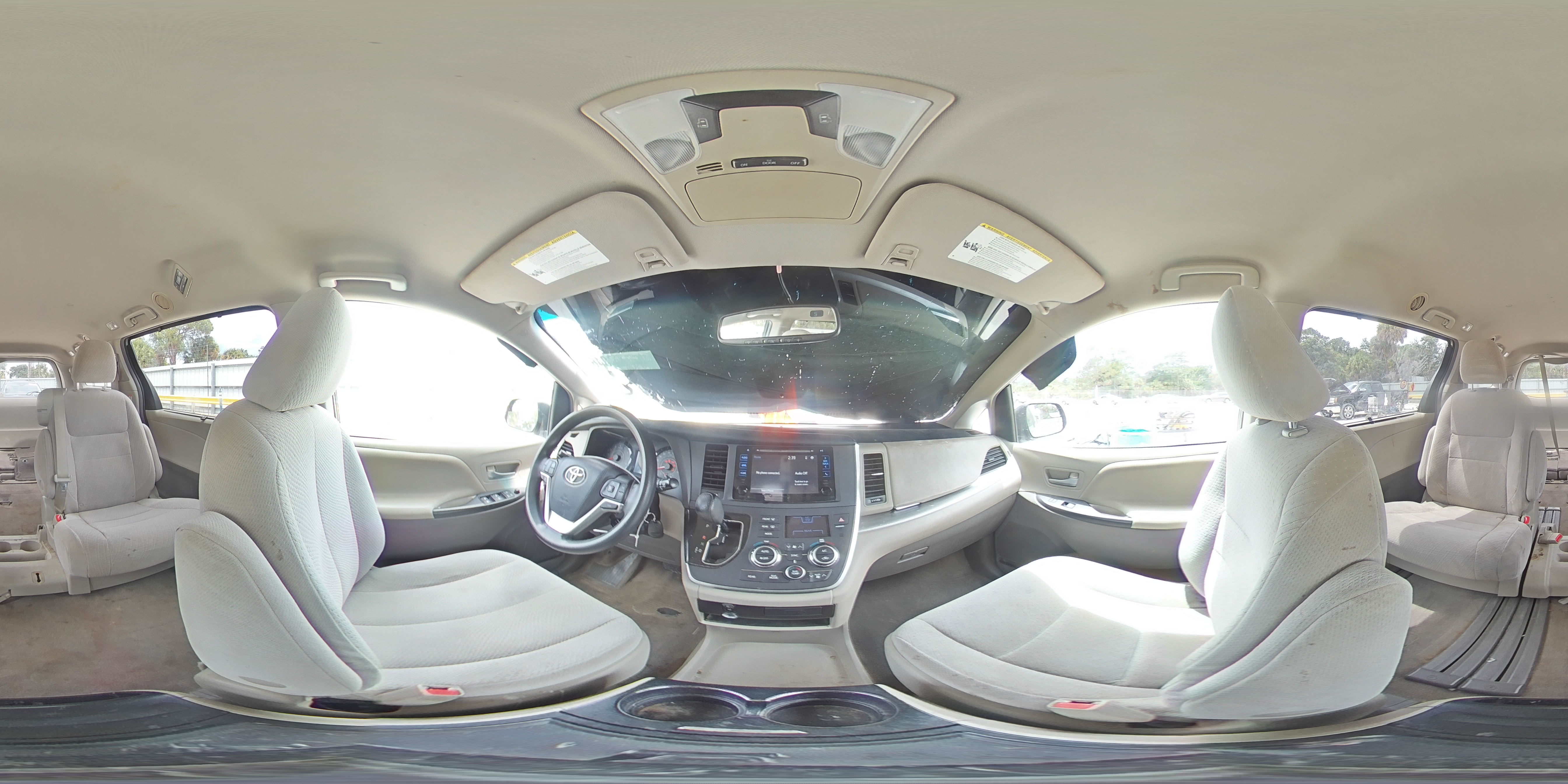 2015 Toyota Sienna Le Beige vin: 5TDKK3DC2FS624624