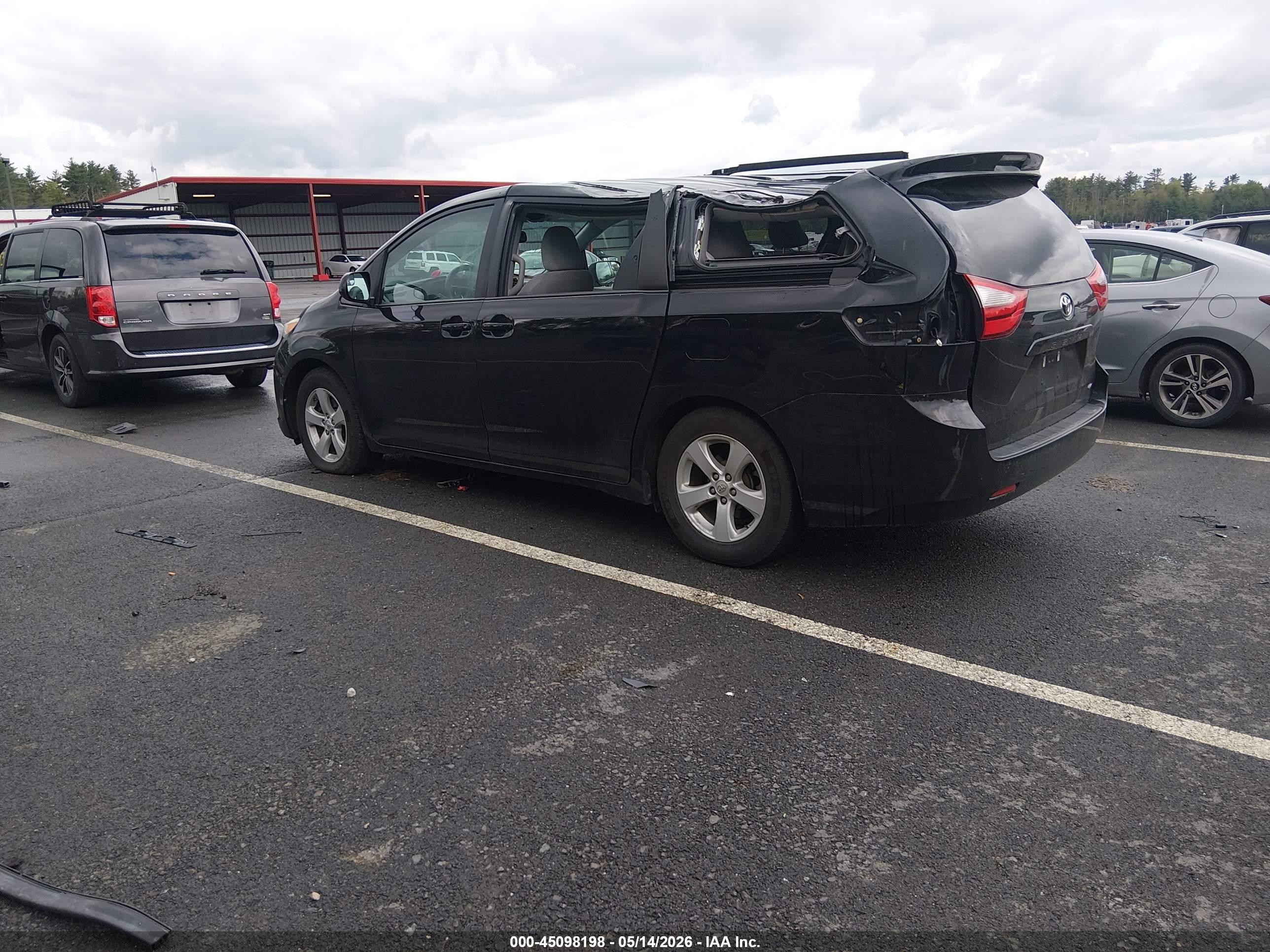 2015 Toyota Sienna Le 8 Passenger Черный vin: 5TDKK3DC2FS661267