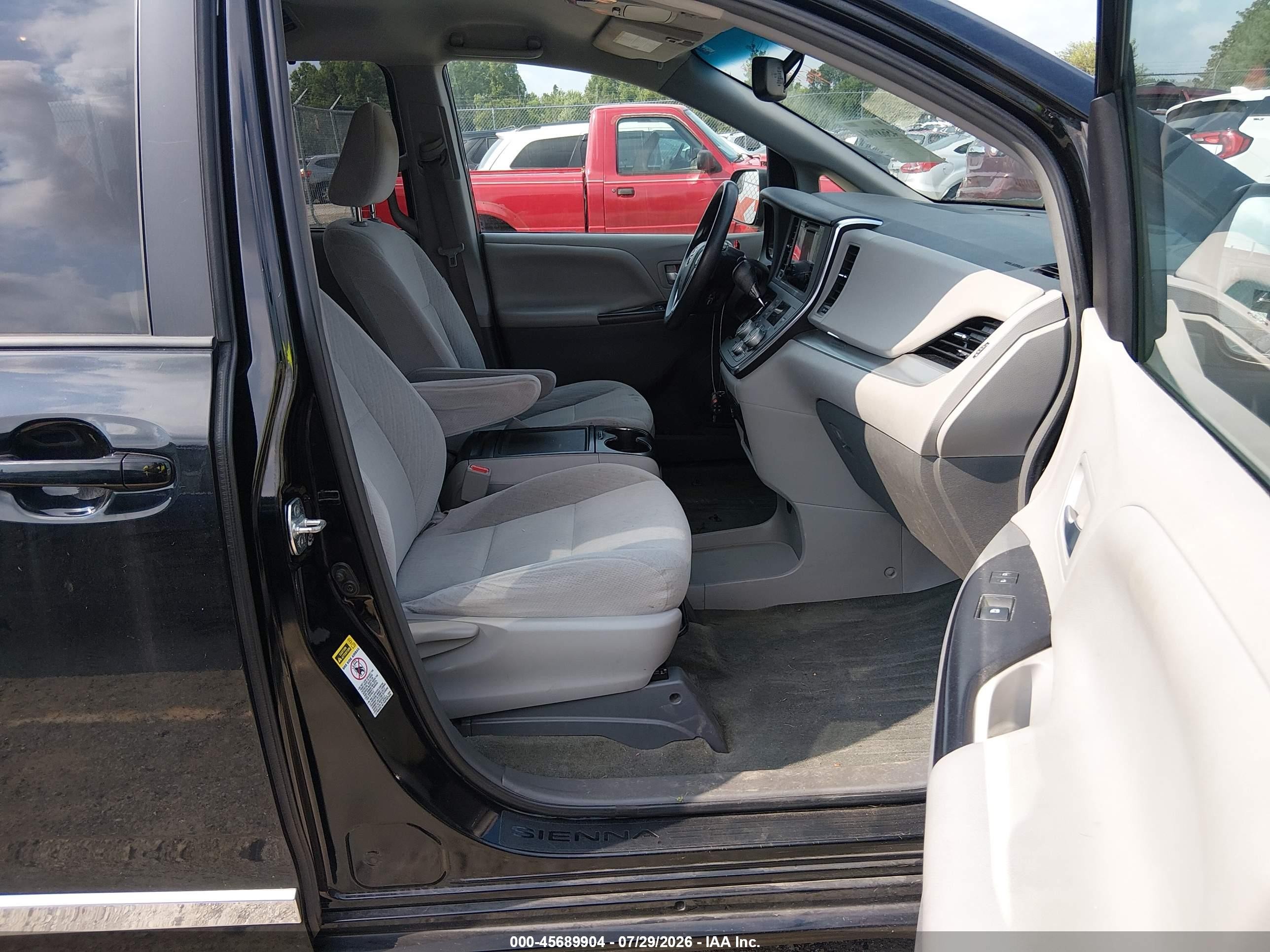 2015 Toyota Sienna Le 8 Passenger Black vin: 5TDKK3DC2FS661432