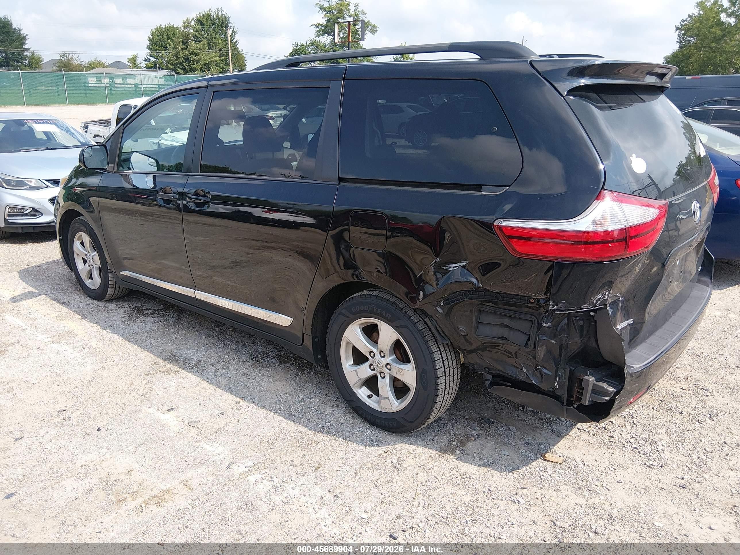 2015 Toyota Sienna Le 8 Passenger Black vin: 5TDKK3DC2FS661432