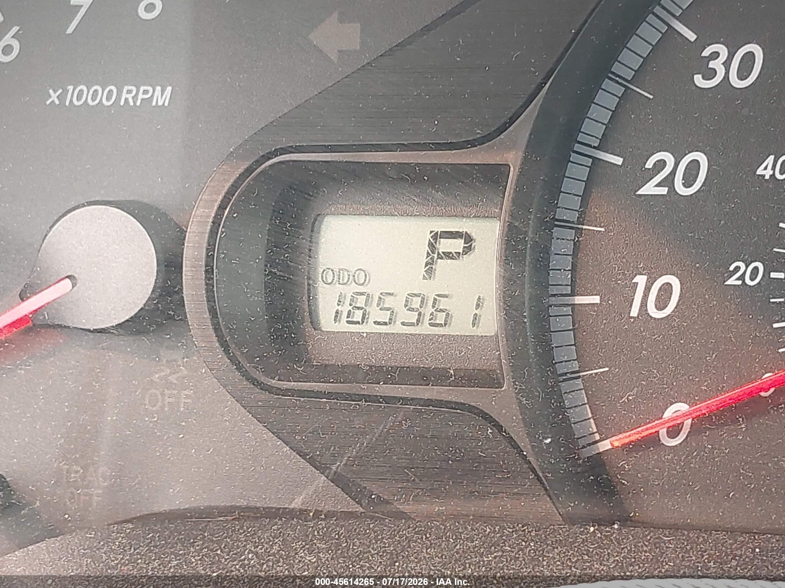 2011 Toyota Sienna Le V6 Gray vin: 5TDKK3DC3BS117385