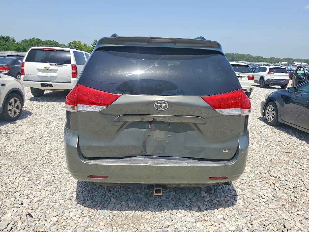 2011 Toyota Sienna Tan vin: 5TDKK3DC3BS155862