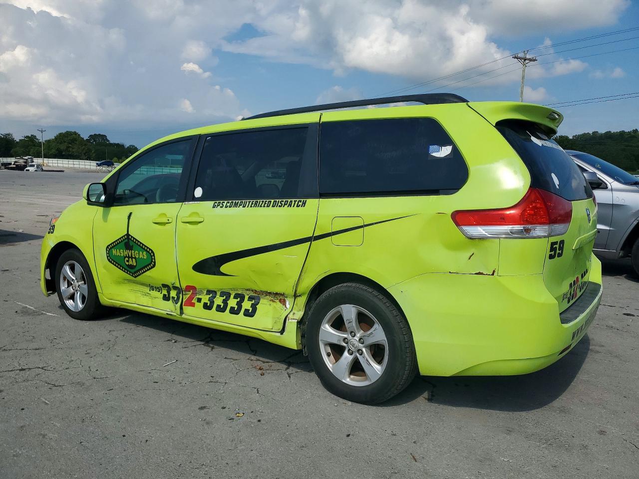 2012 Toyota Sienna Le Green vin: 5TDKK3DC3CS190757