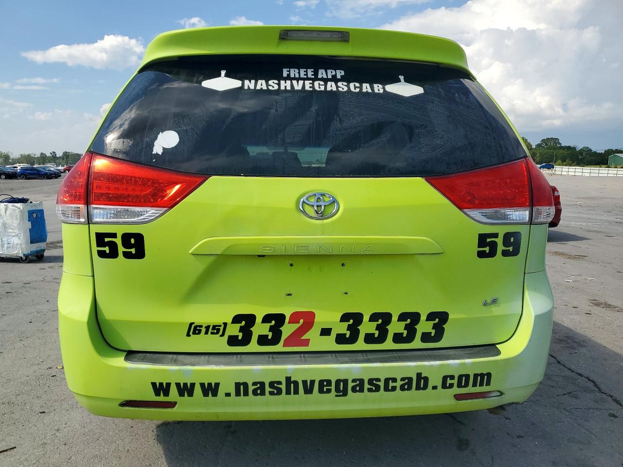 2012 Toyota Sienna Le Green vin: 5TDKK3DC3CS190757