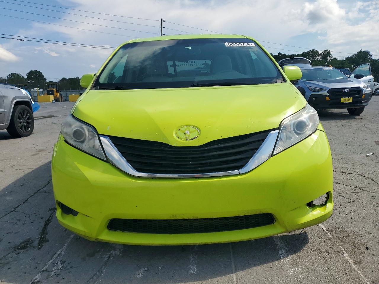 2012 Toyota Sienna Le Green vin: 5TDKK3DC3CS190757