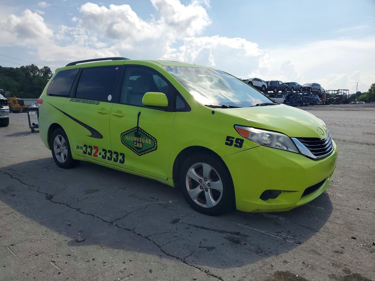 2012 Toyota Sienna Le Green vin: 5TDKK3DC3CS190757