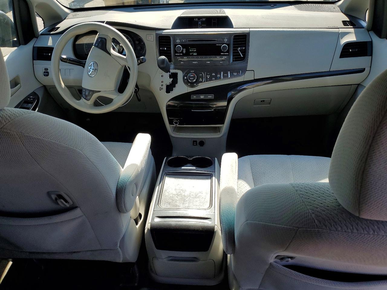 2013 Toyota Sienna Le Gray vin: 5TDKK3DC3DS302944