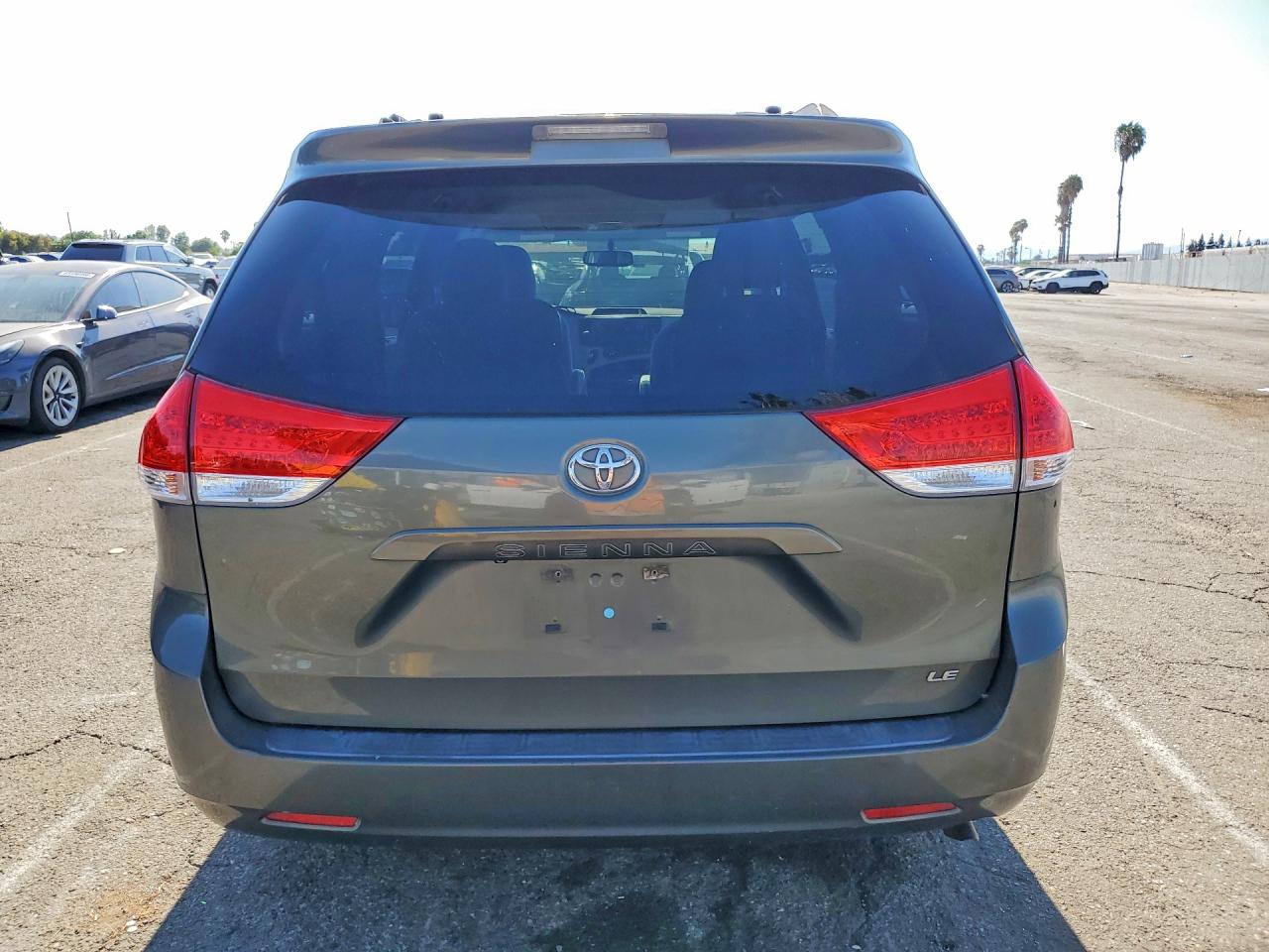 2013 Toyota Sienna Le Gray vin: 5TDKK3DC3DS302944