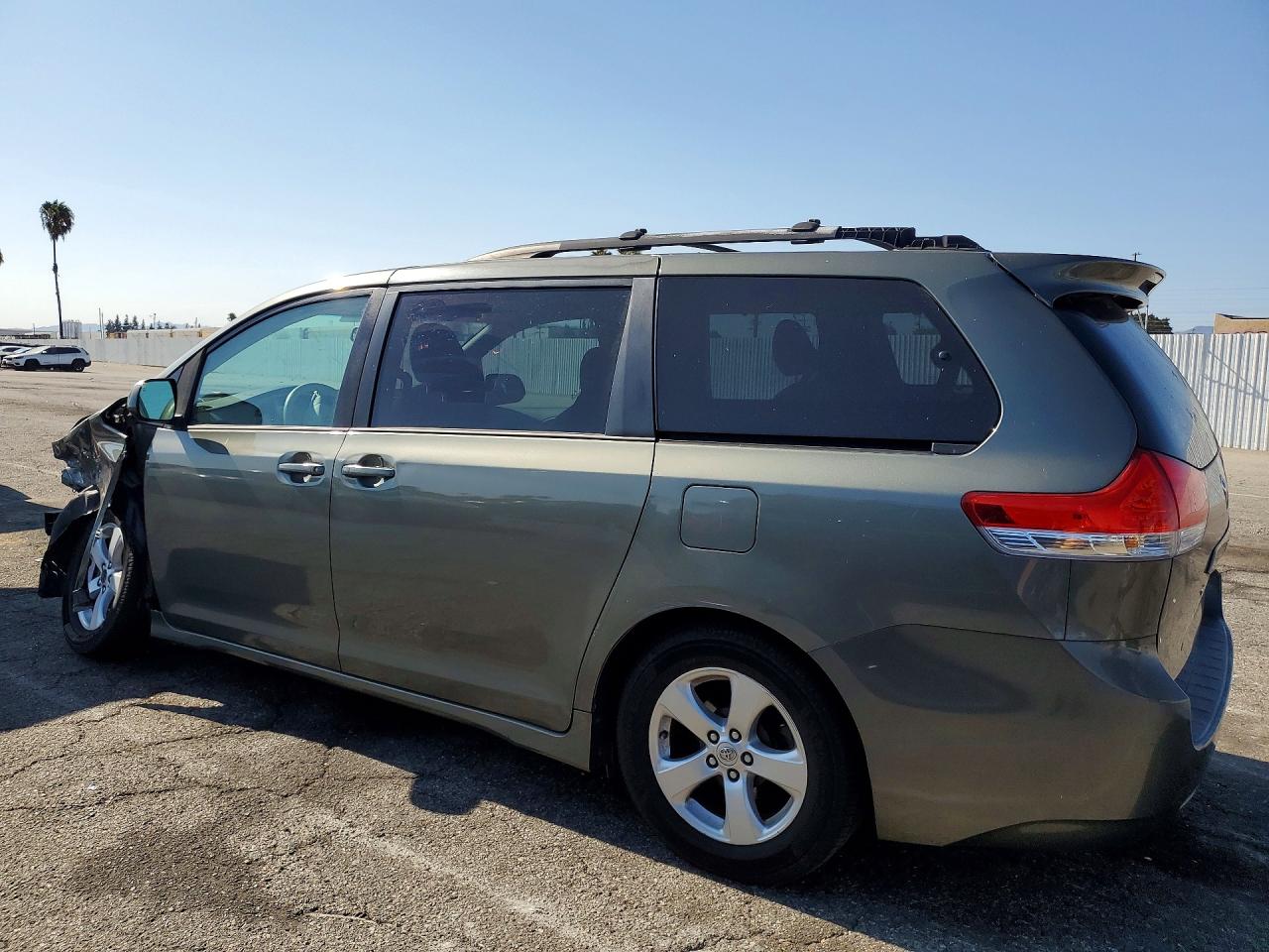 2013 Toyota Sienna Le Gray vin: 5TDKK3DC3DS302944