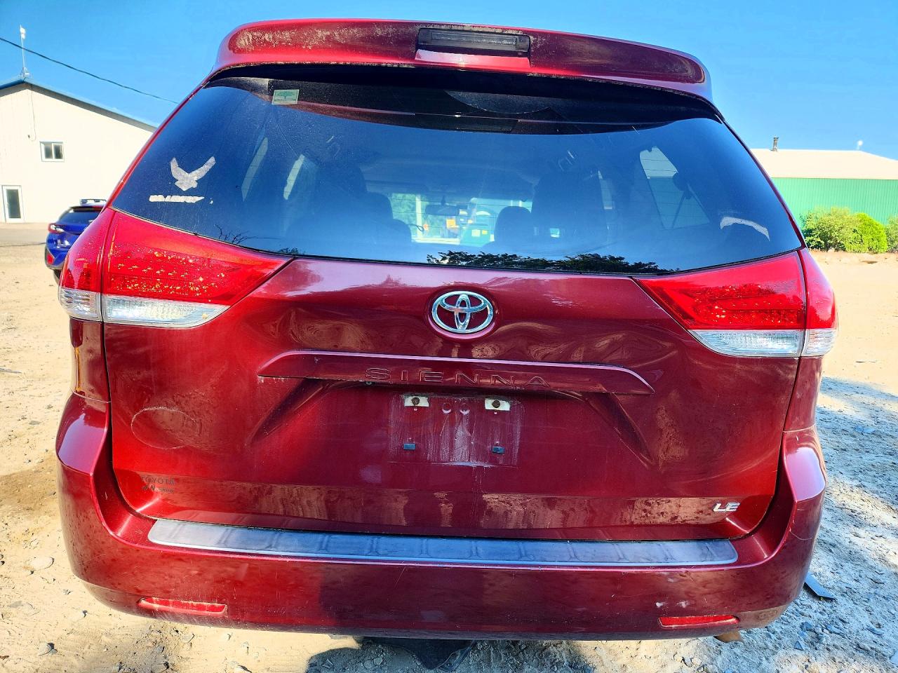 2013 Toyota Sienna Le Maroon vin: 5TDKK3DC3DS330064