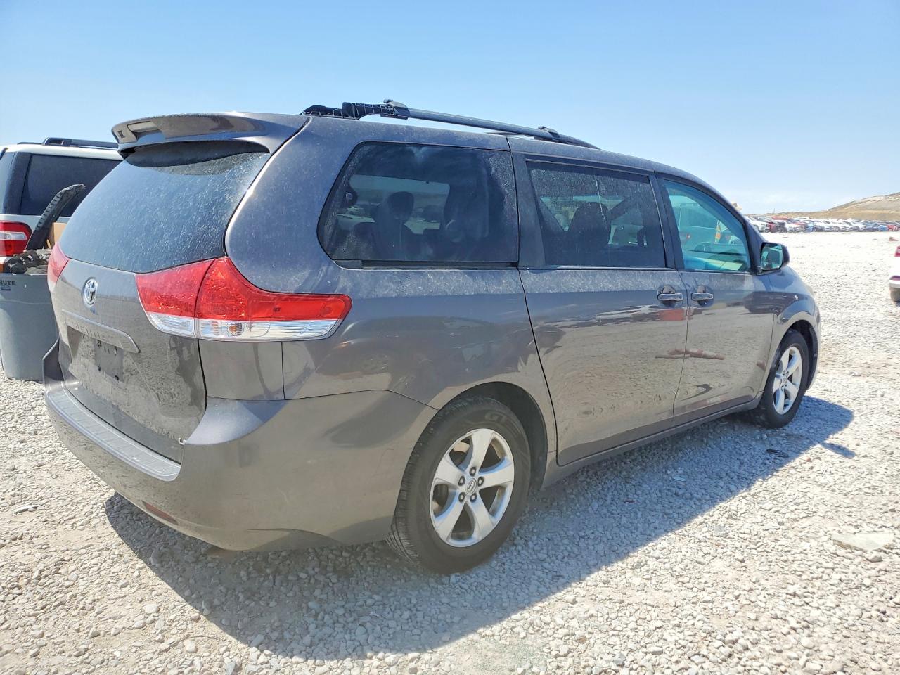 2013 Toyota Sienna Le Gray vin: 5TDKK3DC3DS331067