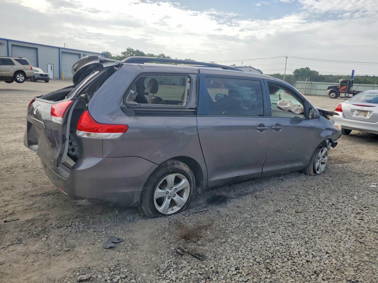 2013 Toyota Sienna Le Charcoal vin: 5TDKK3DC3DS366126