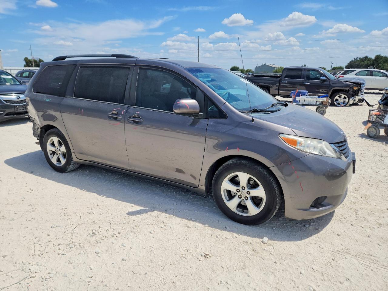 2013 Toyota Sienna Le Gray vin: 5TDKK3DC3DS377871
