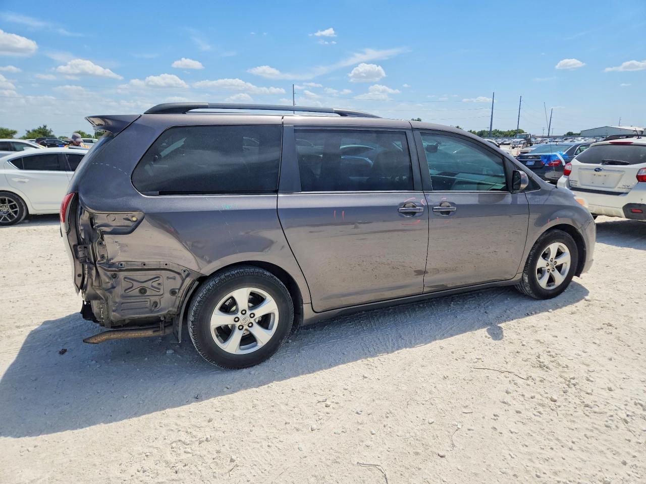 2013 Toyota Sienna Le Gray vin: 5TDKK3DC3DS377871