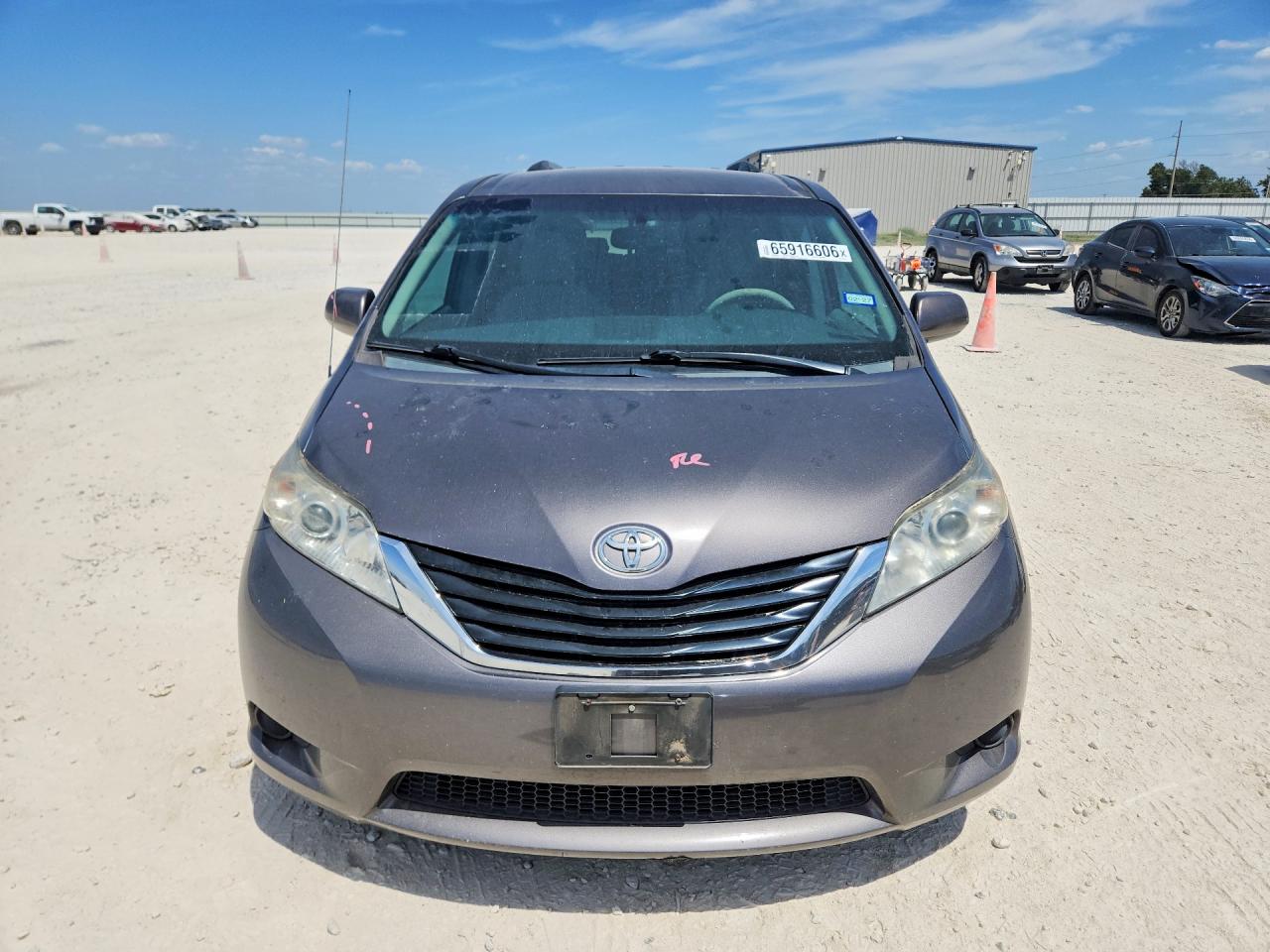 2013 Toyota Sienna Le Gray vin: 5TDKK3DC3DS377871