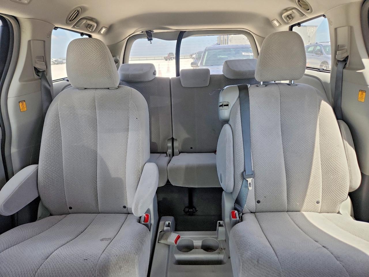 2013 Toyota Sienna Le Gray vin: 5TDKK3DC3DS377871