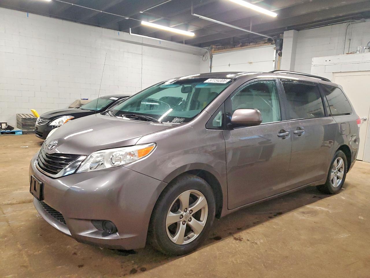 2013 Toyota Sienna Le Gray vin: 5TDKK3DC3DS389762
