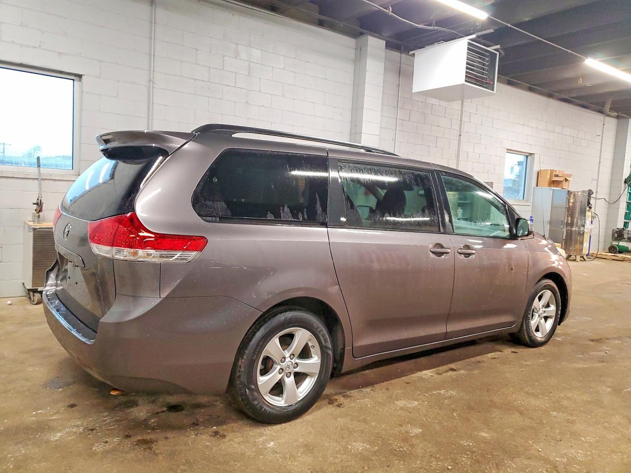 2013 Toyota Sienna Le Gray vin: 5TDKK3DC3DS389762