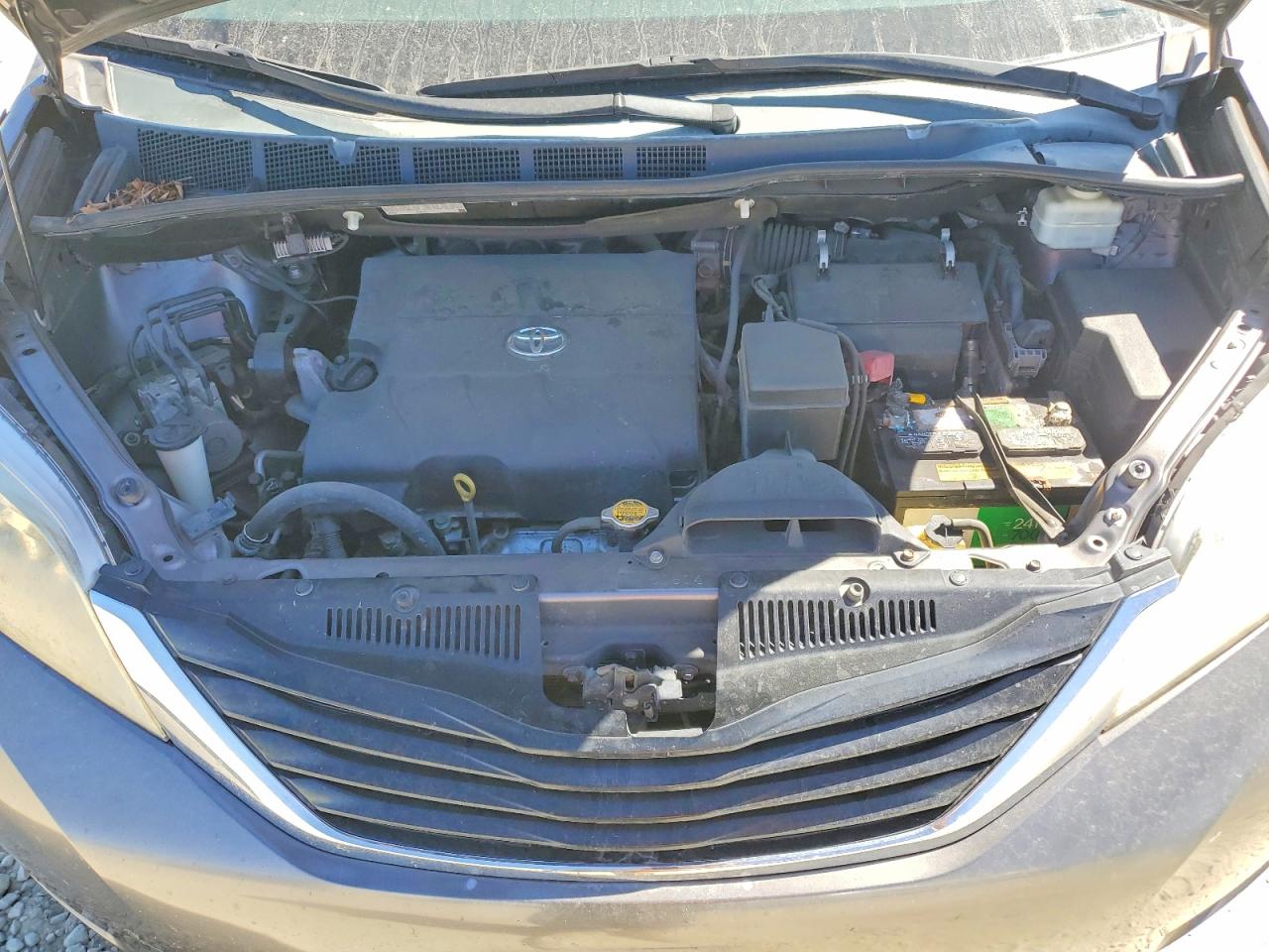 2013 Toyota Sienna Le Gray vin: 5TDKK3DC3DS397649