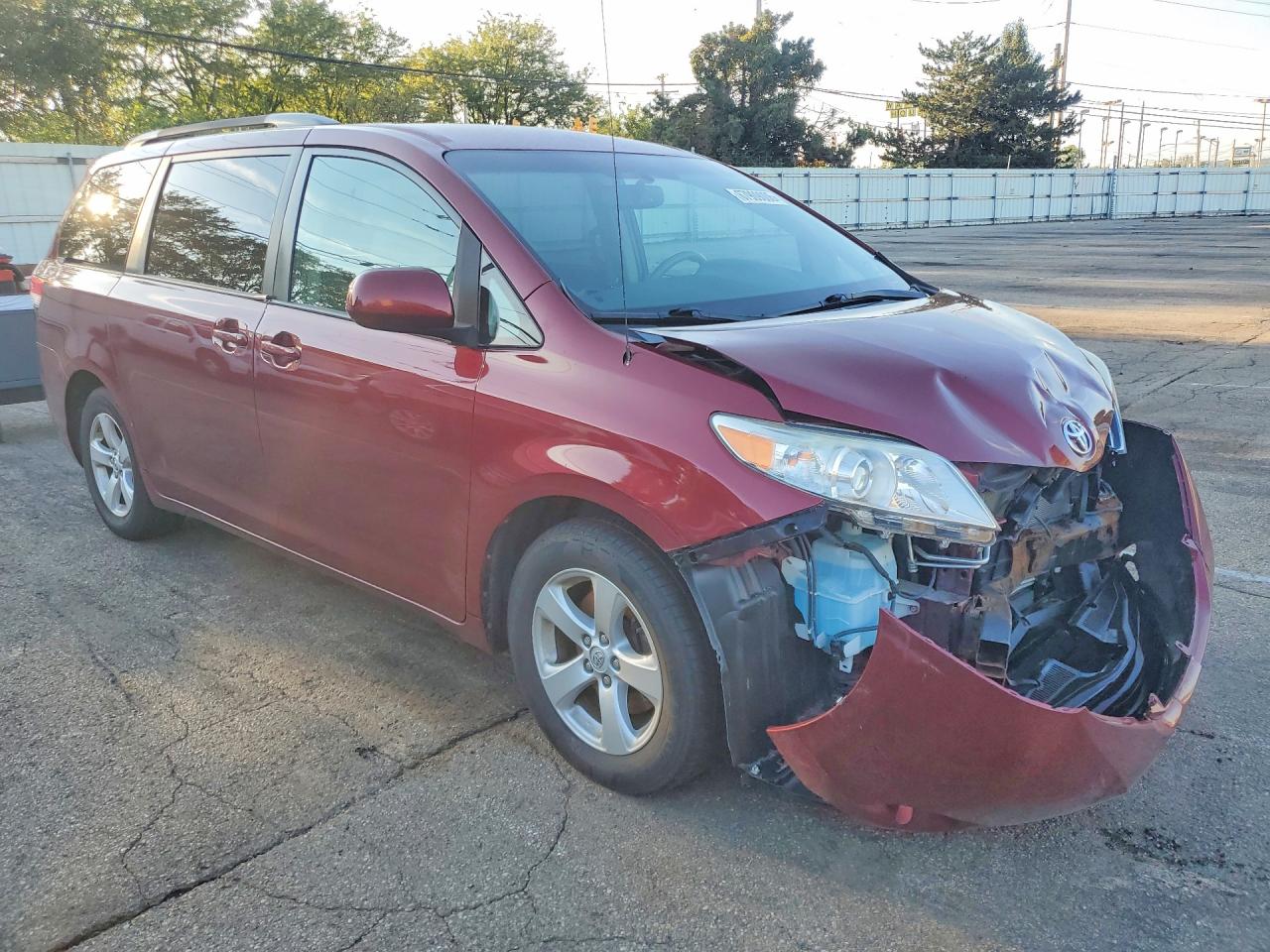 2014 Toyota Sienna Le Red vin: 5TDKK3DC3ES415388