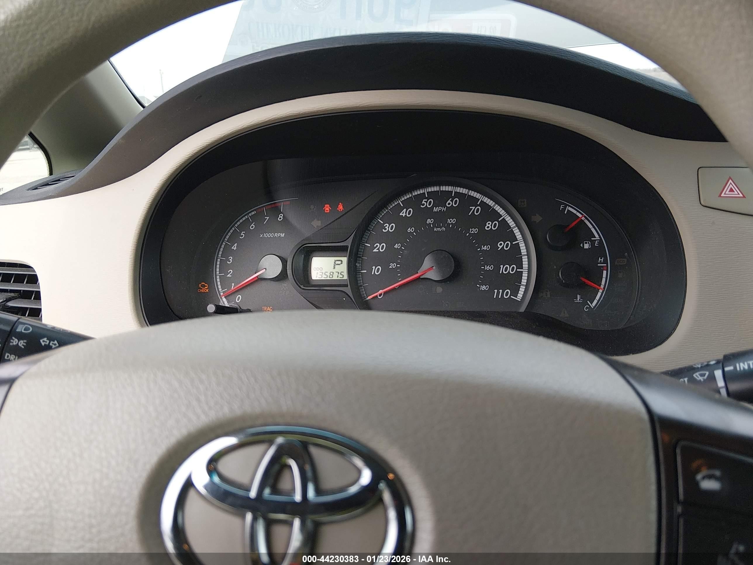 2014 Toyota Sienna Le V6 8 Passenger Gray vin: 5TDKK3DC3ES441232