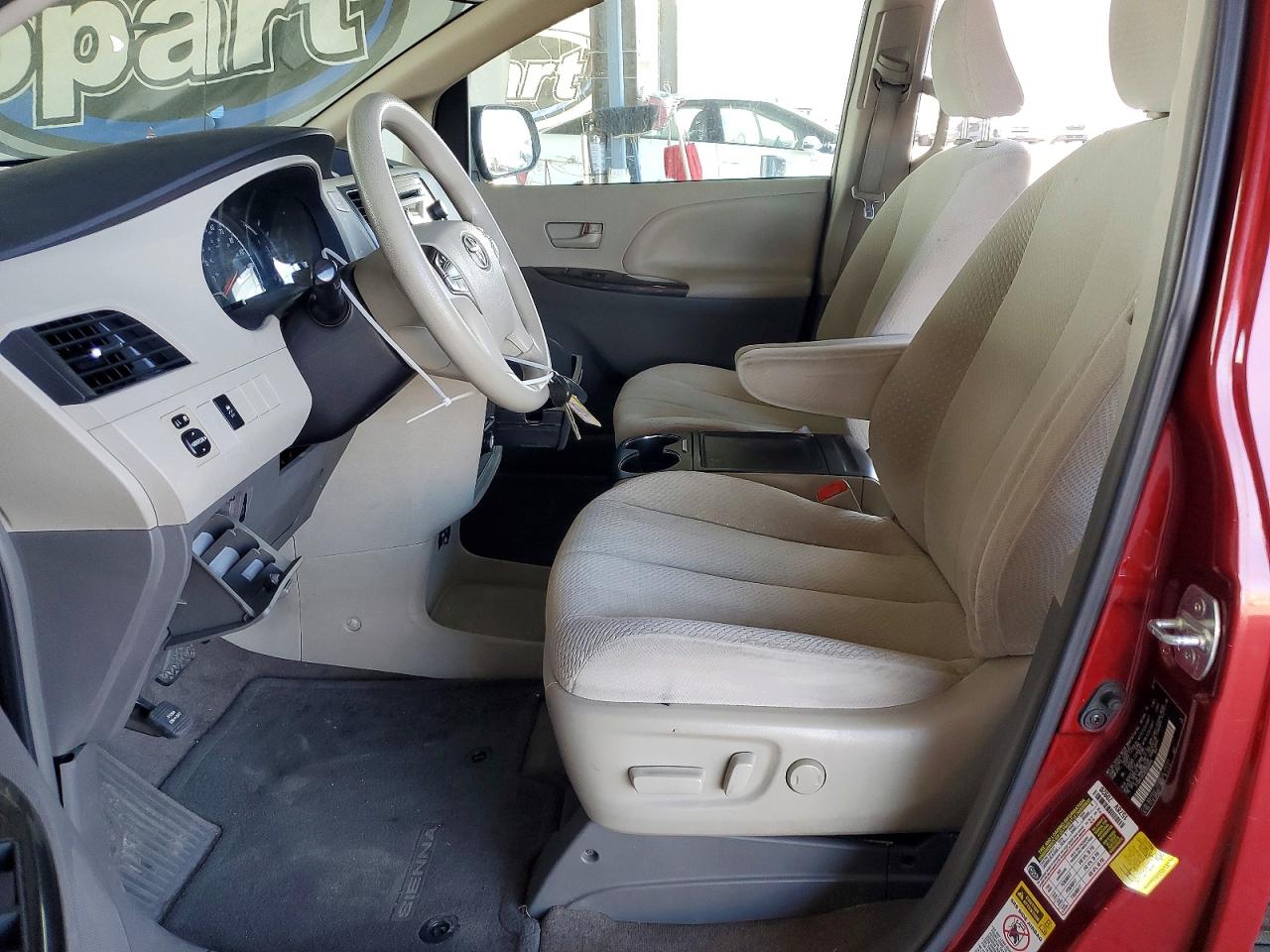 2014 Toyota Sienna Le Red vin: 5TDKK3DC3ES526684
