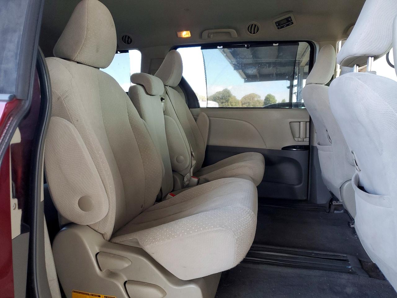 2014 Toyota Sienna Le Red vin: 5TDKK3DC3ES526684