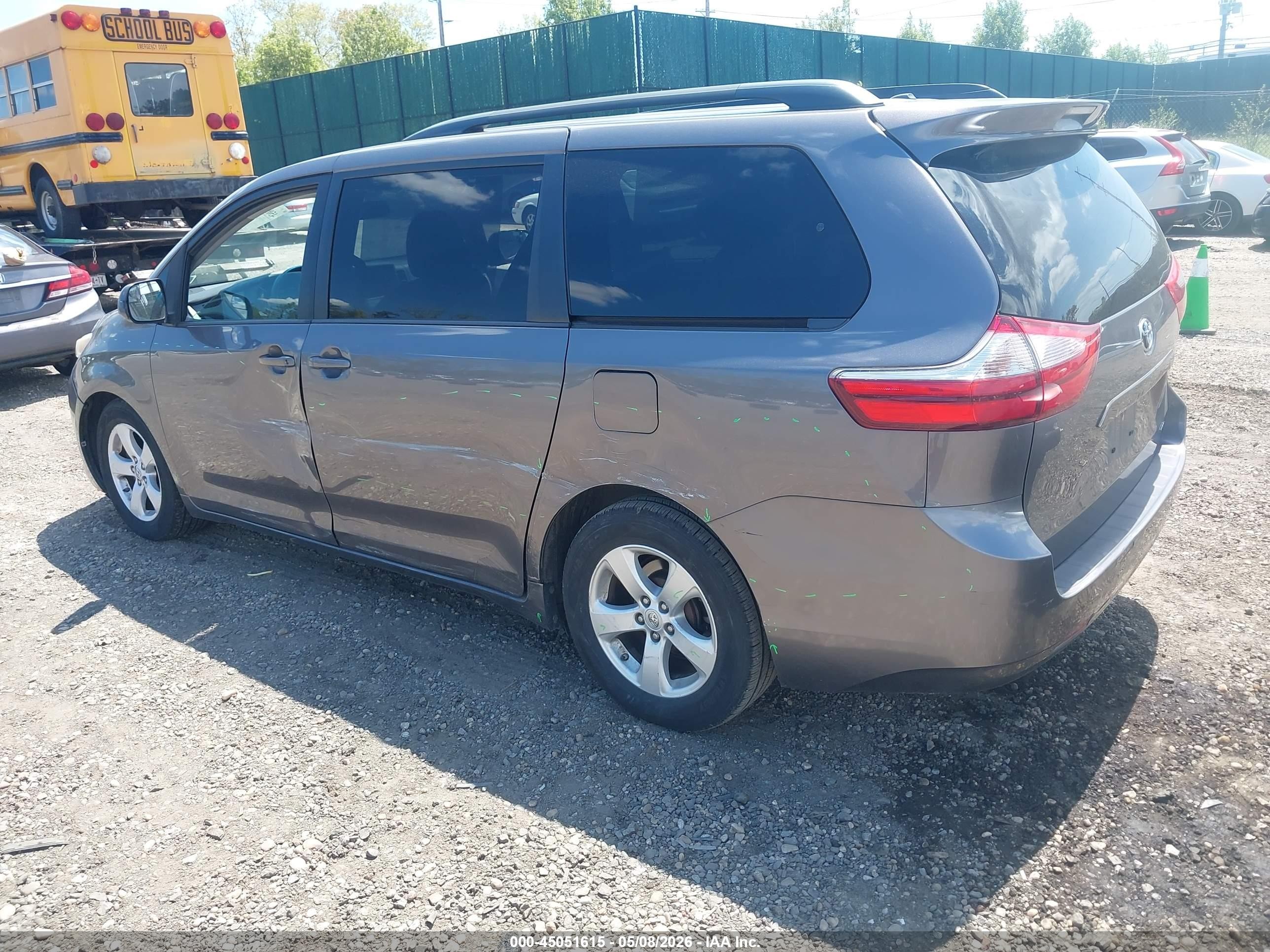 2015 Toyota Sienna Le 8 Passenger Gray vin: 5TDKK3DC3FS543132