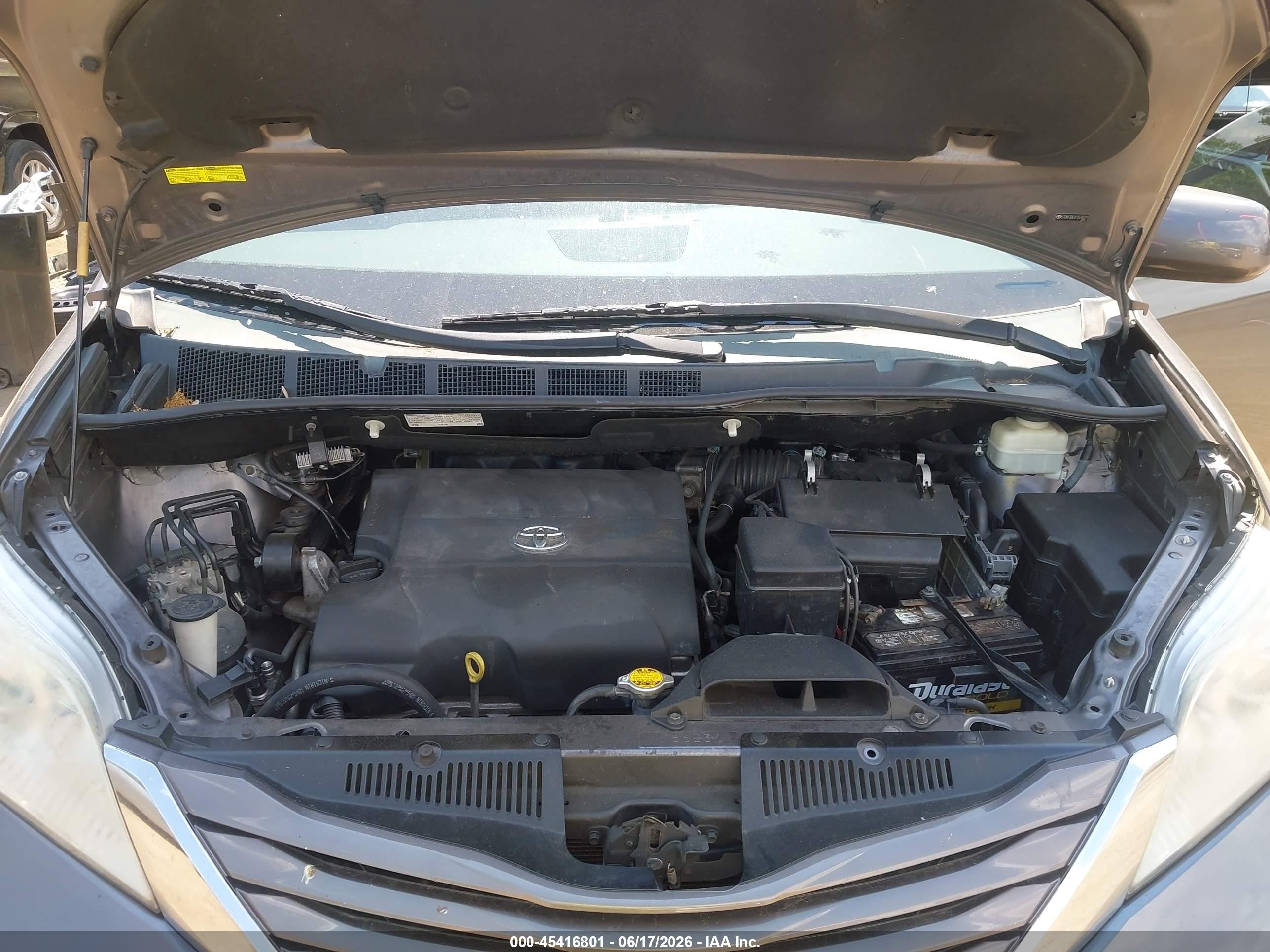 2015 Toyota Sienna Le 8 Passenger Gray vin: 5TDKK3DC3FS576521