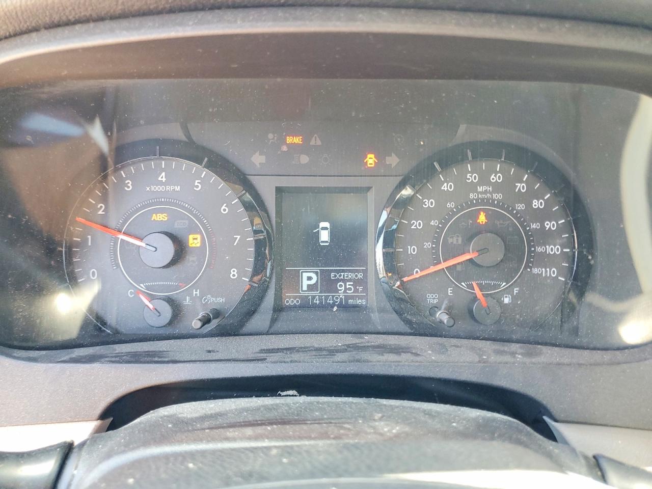 2015 Toyota Sienna Le Белый vin: 5TDKK3DC3FS630402