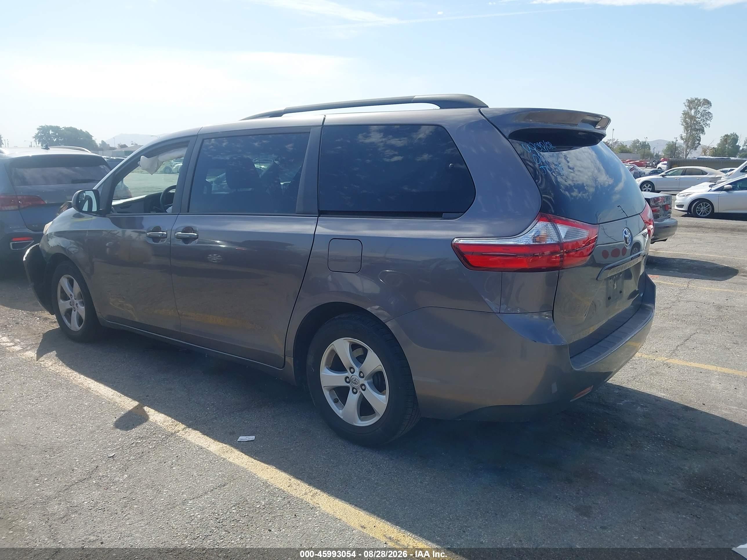 2015 Toyota Sienna Le 8 Passenger Gray vin: 5TDKK3DC3FS634045