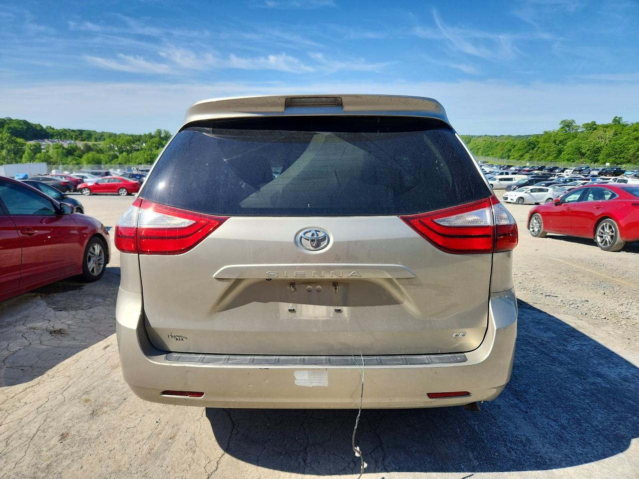 2015 Toyota Sienna Le Beige vin: 5TDKK3DC3FS647555