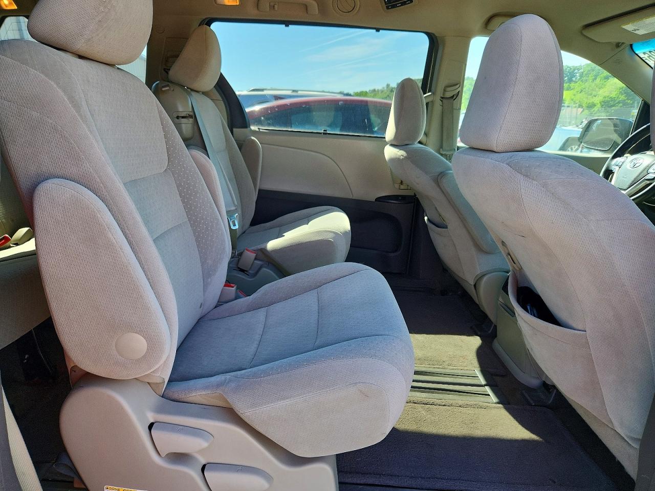 2015 Toyota Sienna Le Beige vin: 5TDKK3DC3FS647555