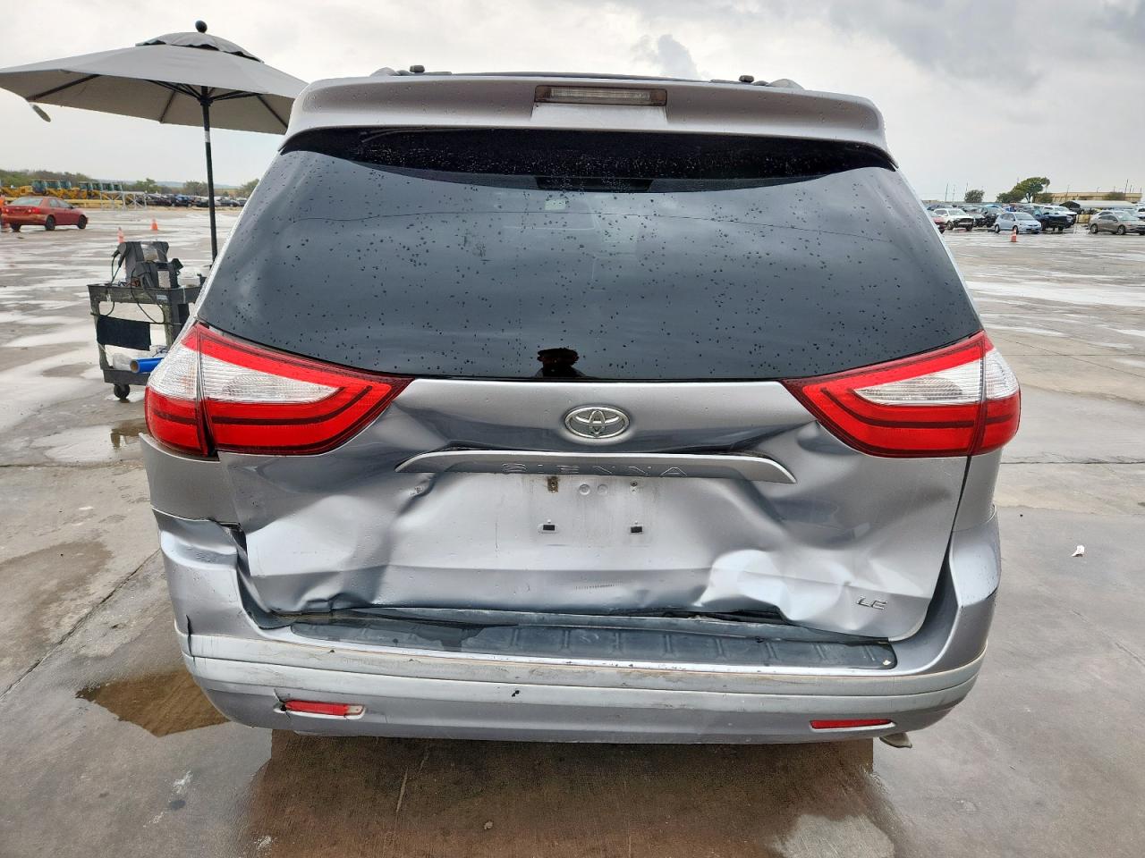 2015 Toyota Sienna Le Silver vin: 5TDKK3DC3FS661794