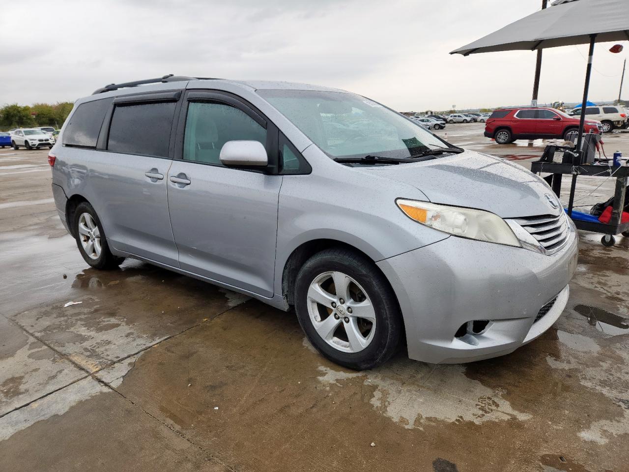 2015 Toyota Sienna Le Silver vin: 5TDKK3DC3FS661794