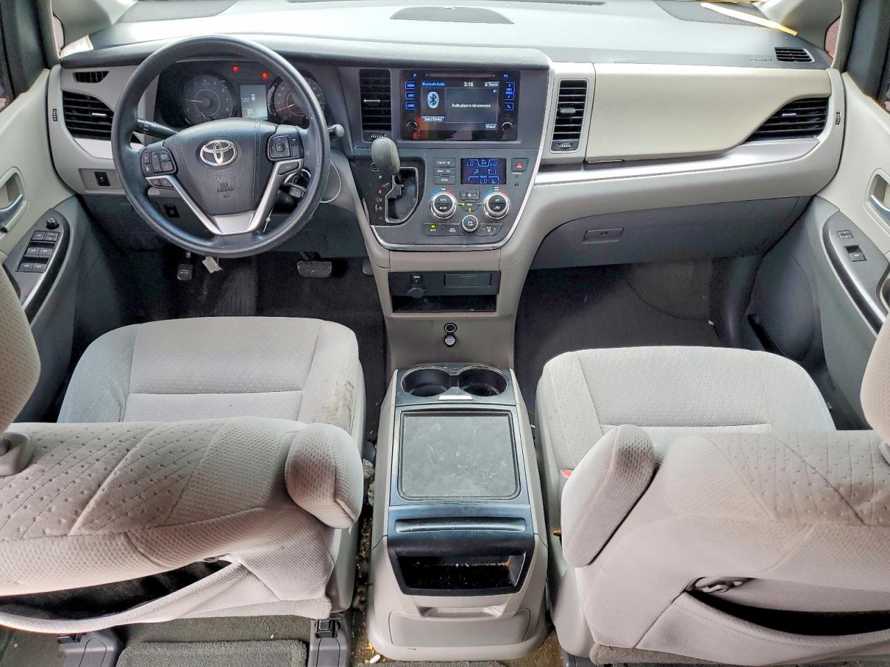 2015 Toyota Sienna Le Черный vin: 5TDKK3DC3FS678353