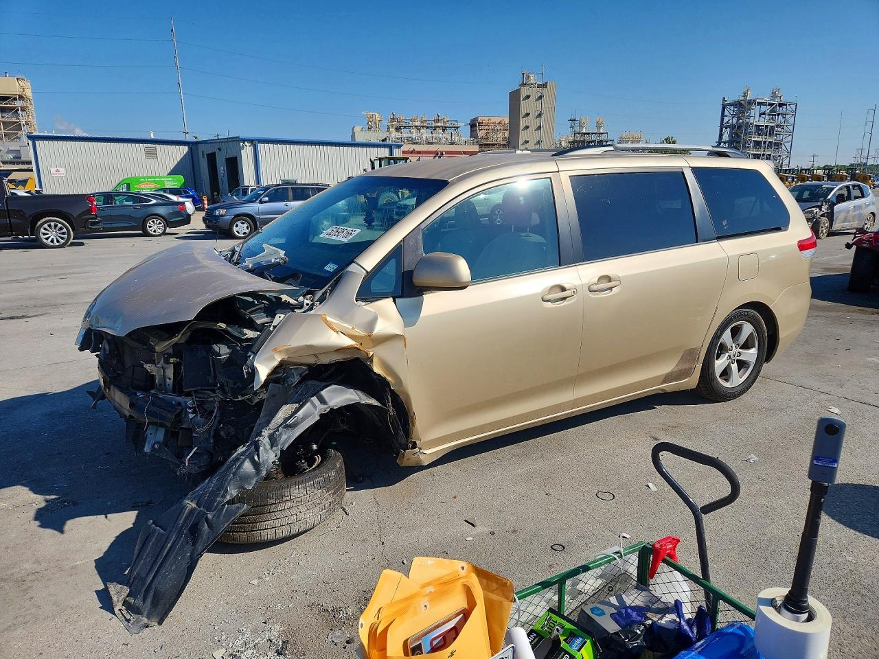 2011 Toyota Sienna Le Gold vin: 5TDKK3DC4BS096532