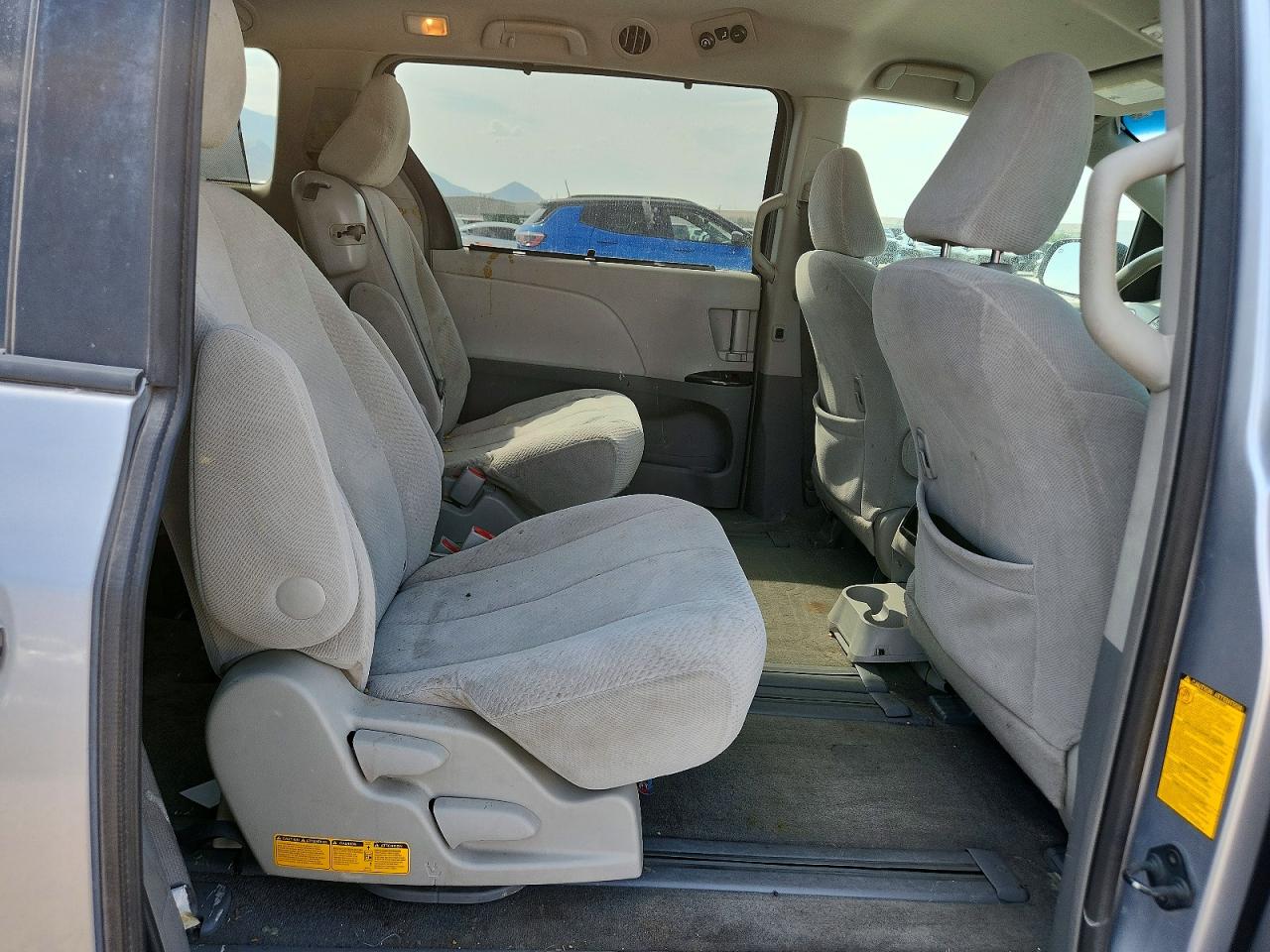 2011 Toyota Sienna Le Silver vin: 5TDKK3DC4BS119288
