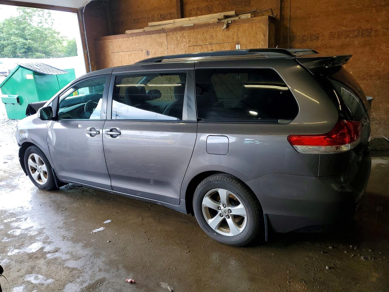 2012 Toyota Sienna Le Gray vin: 5TDKK3DC4CS182070