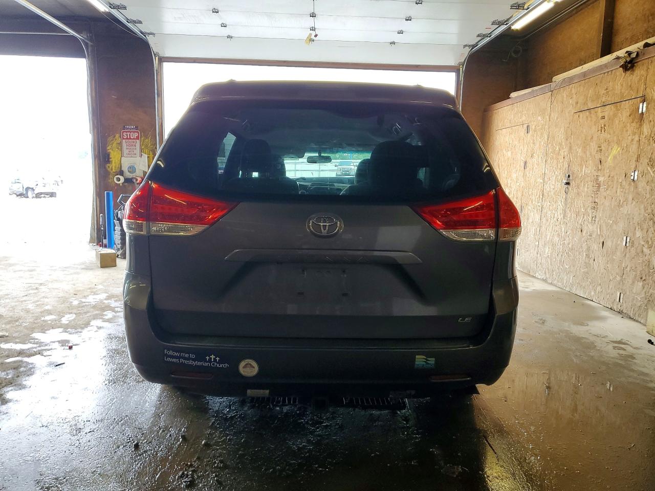 2012 Toyota Sienna Le Gray vin: 5TDKK3DC4CS182070