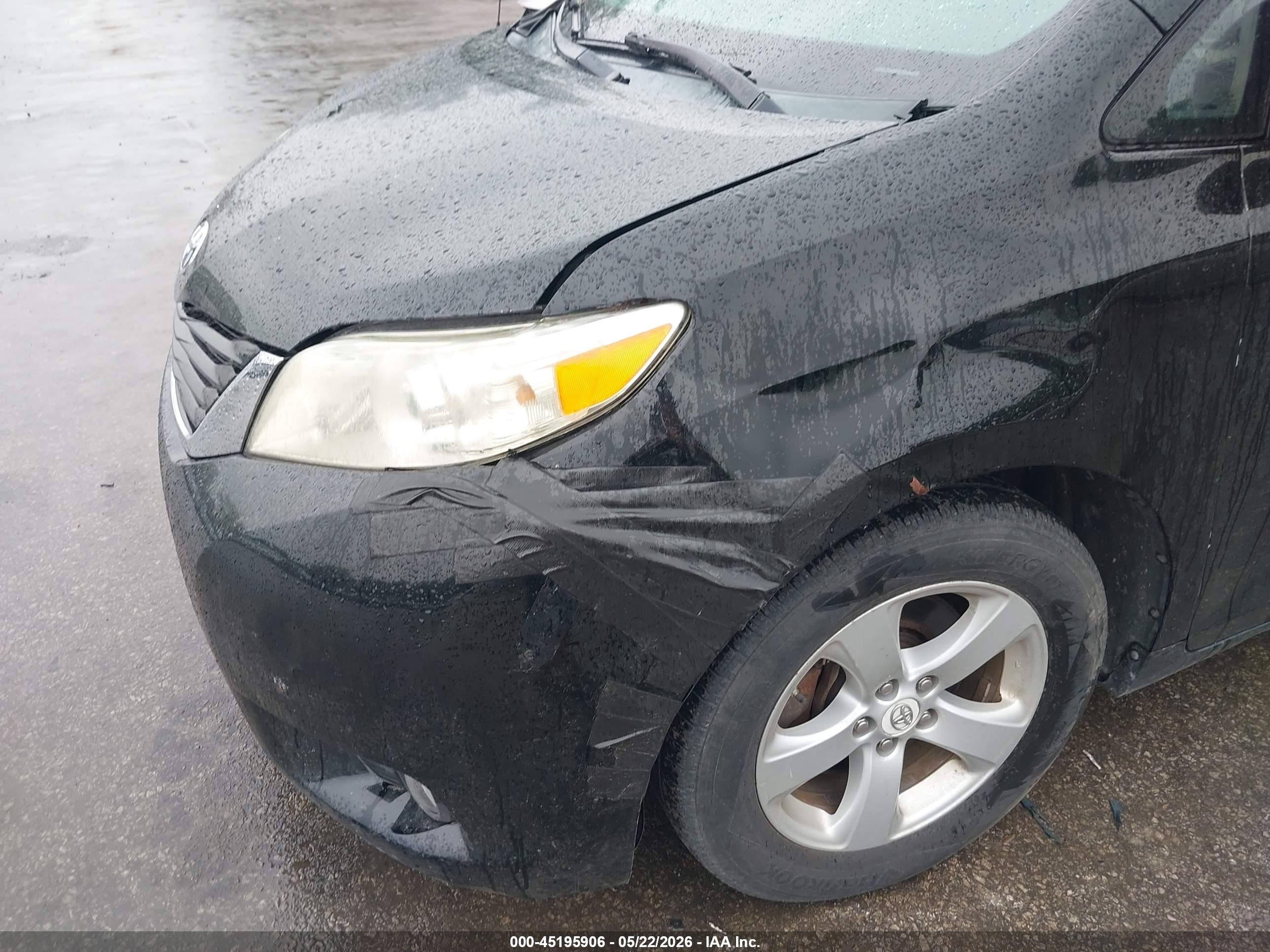 2012 Toyota Sienna Le V6 8 Passenger Black vin: 5TDKK3DC4CS183493