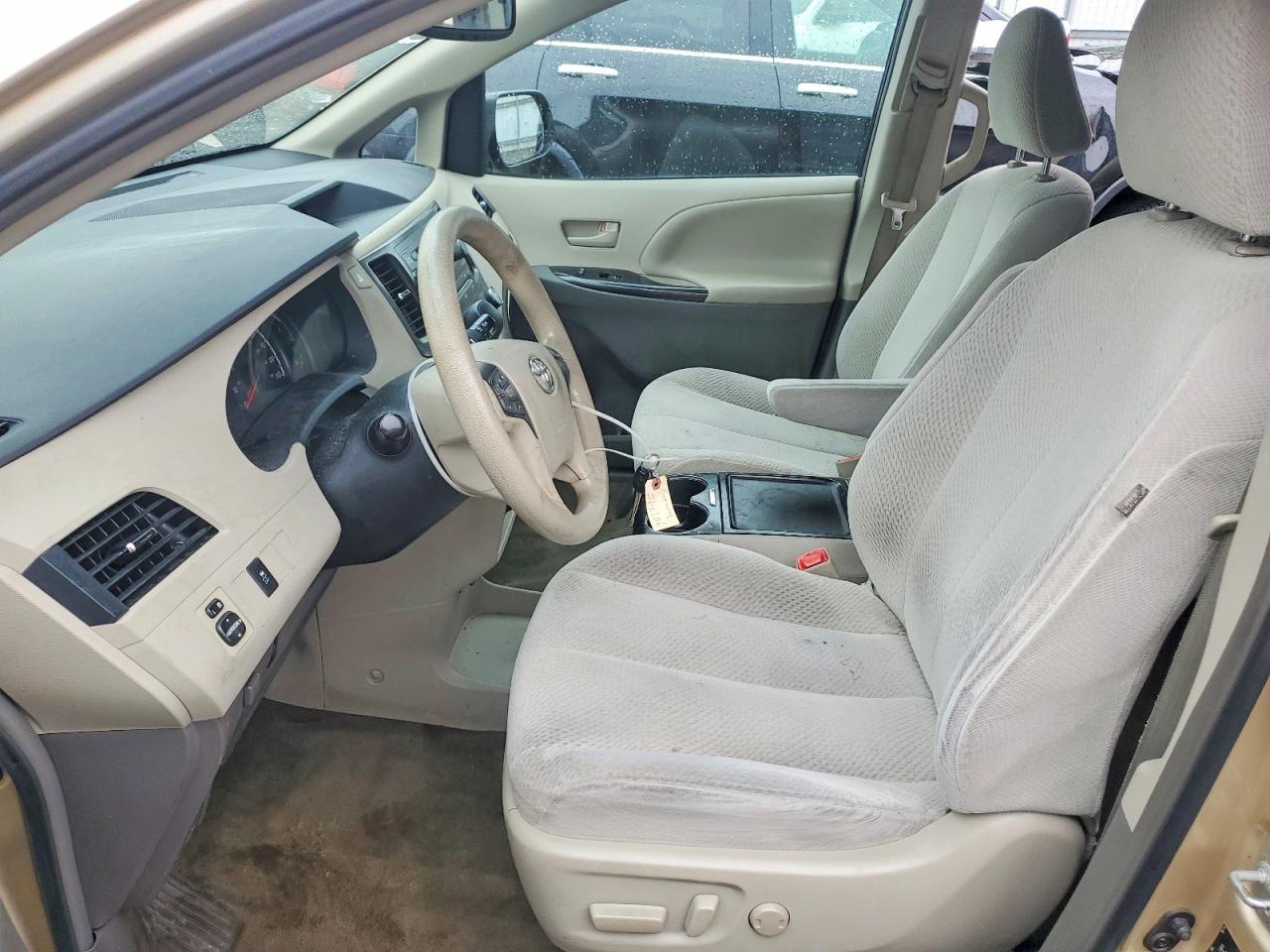 2012 Toyota Sienna Le Gold vin: 5TDKK3DC4CS194512