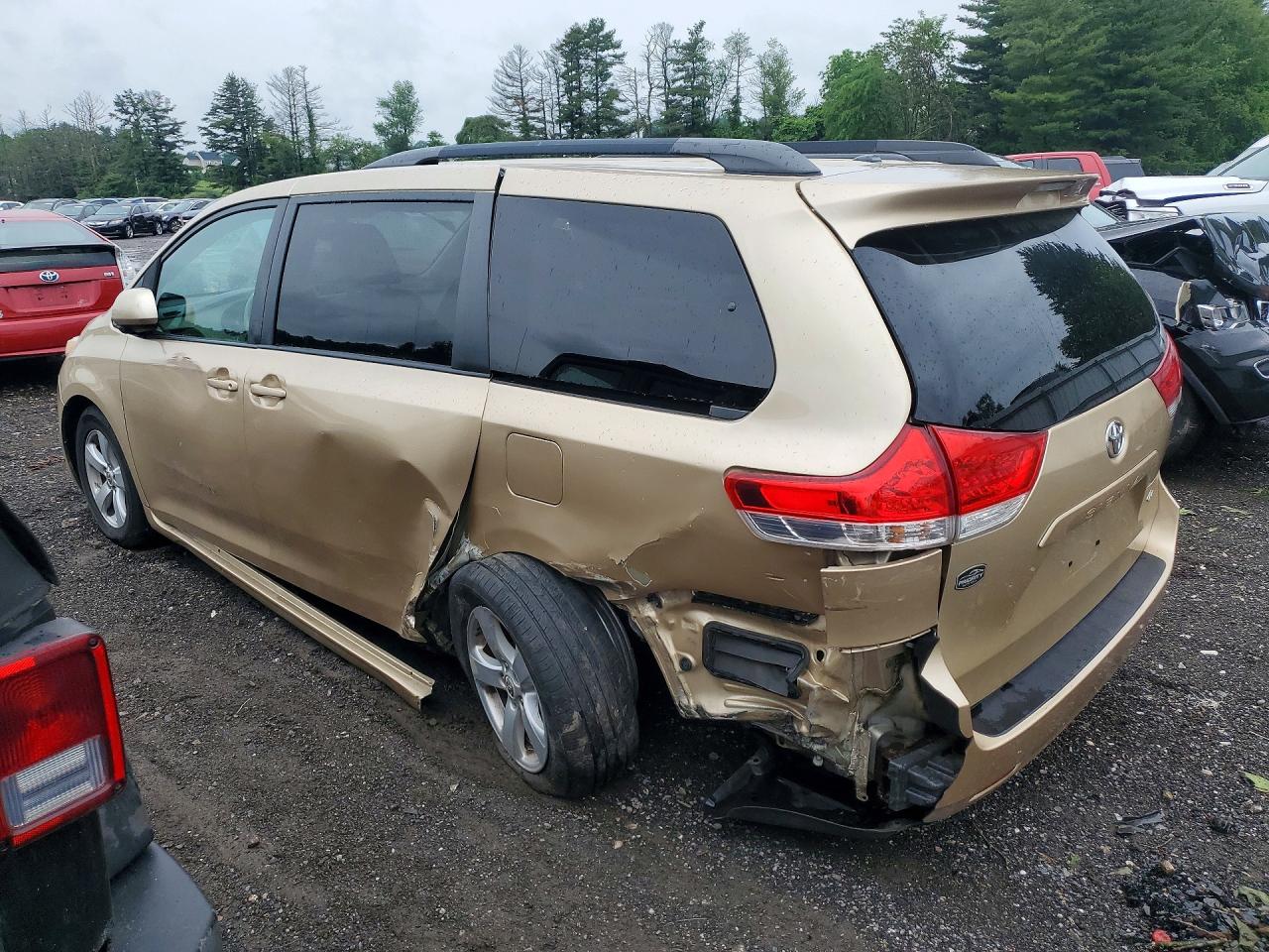 2012 Toyota Sienna Le Gold vin: 5TDKK3DC4CS194512