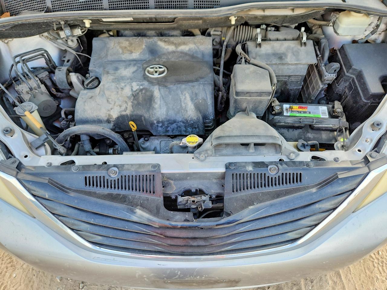2012 Toyota Sienna Le Silver vin: 5TDKK3DC4CS196373
