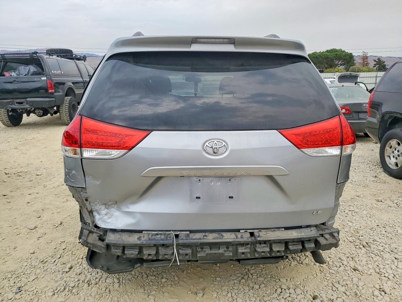 2012 Toyota Sienna Le Silver vin: 5TDKK3DC4CS206920