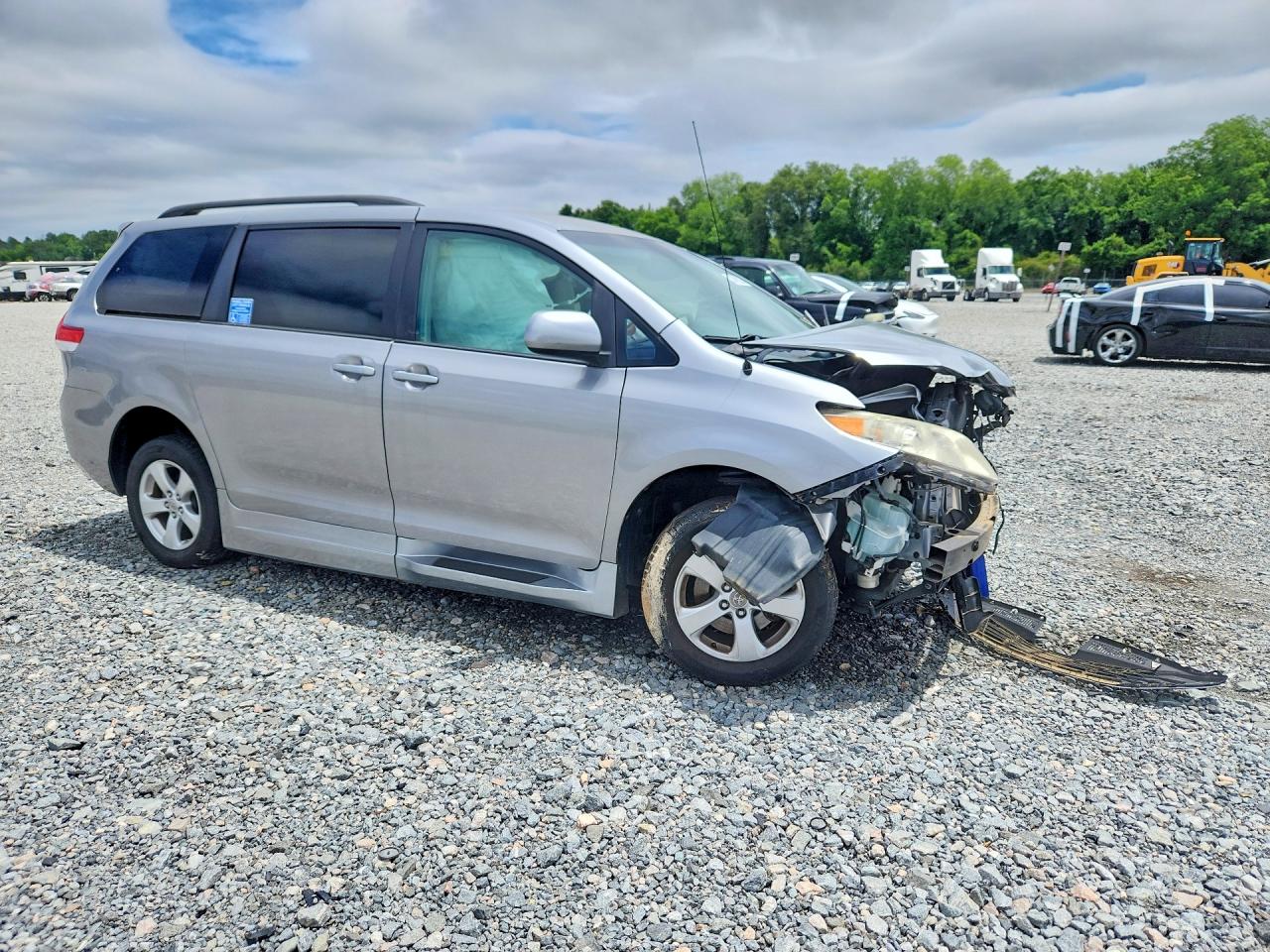 2012 Toyota Sienna Le Silver vin: 5TDKK3DC4CS226357