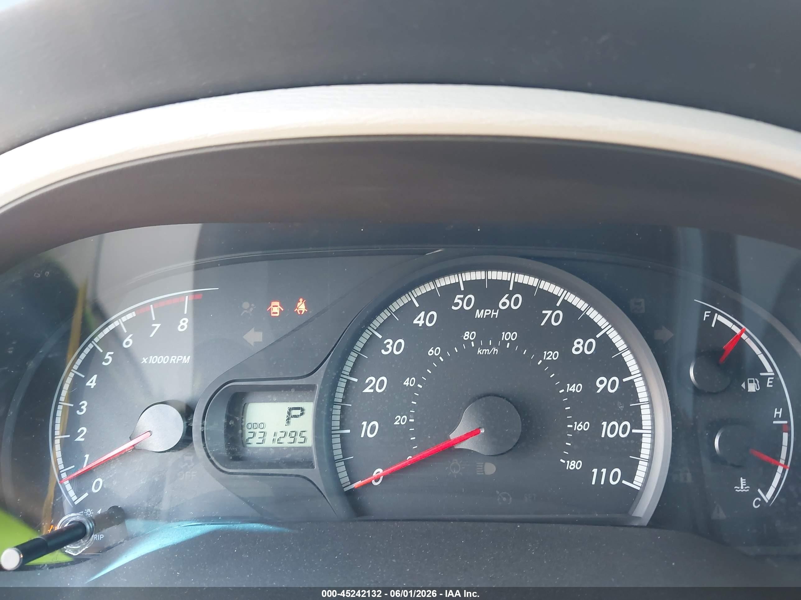 2012 Toyota Sienna Le V6 8 Passenger Серый vin: 5TDKK3DC4CS235866