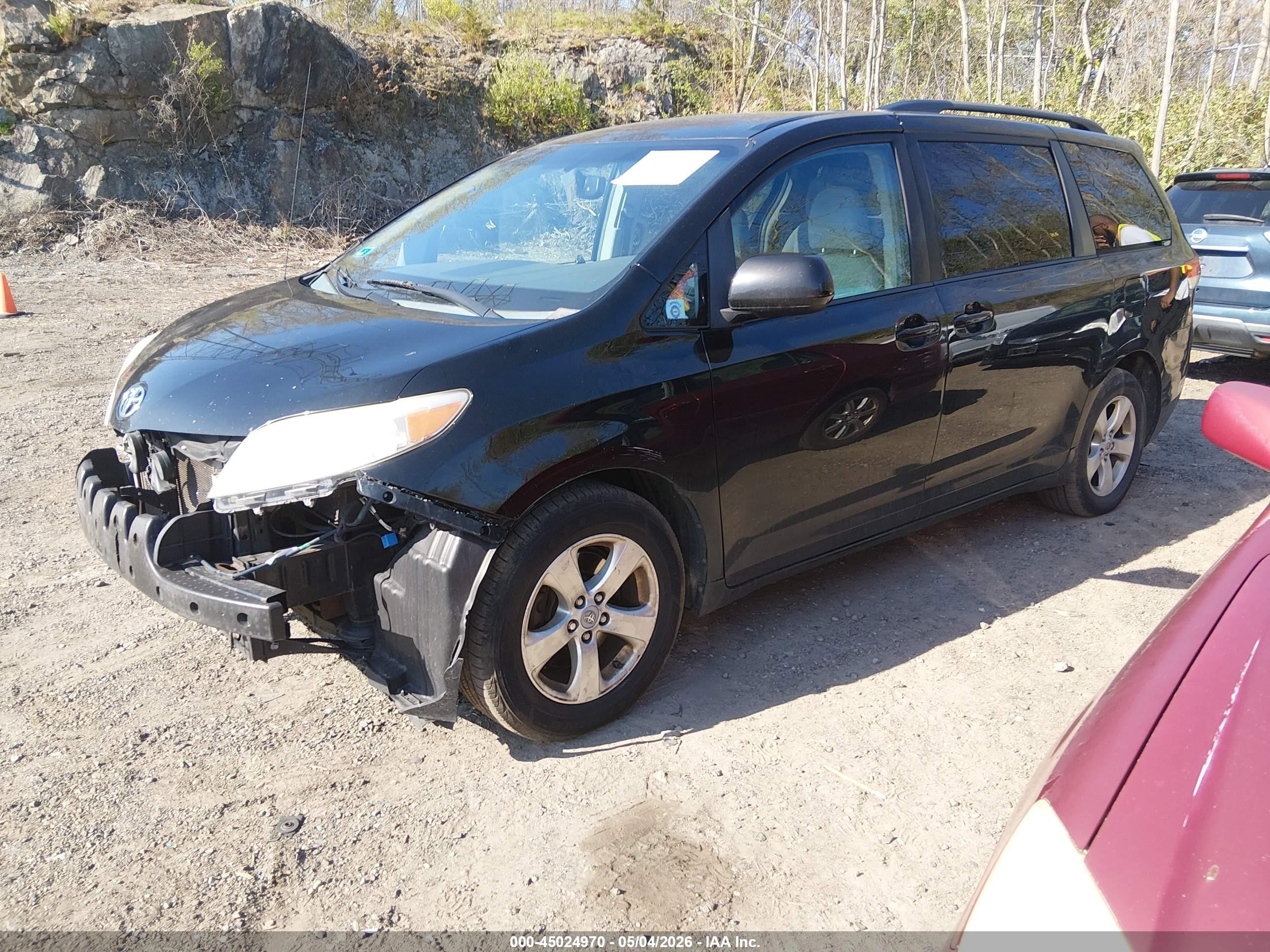 2012 Toyota Sienna Le V6 8 Passenger Черный vin: 5TDKK3DC4CS253591